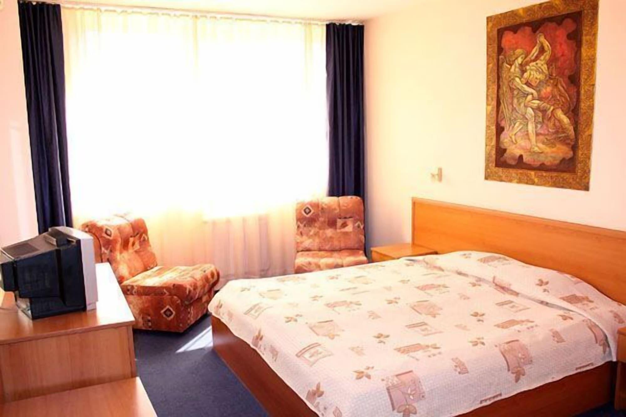 Central Plaza Hotel София Экстерьер фото