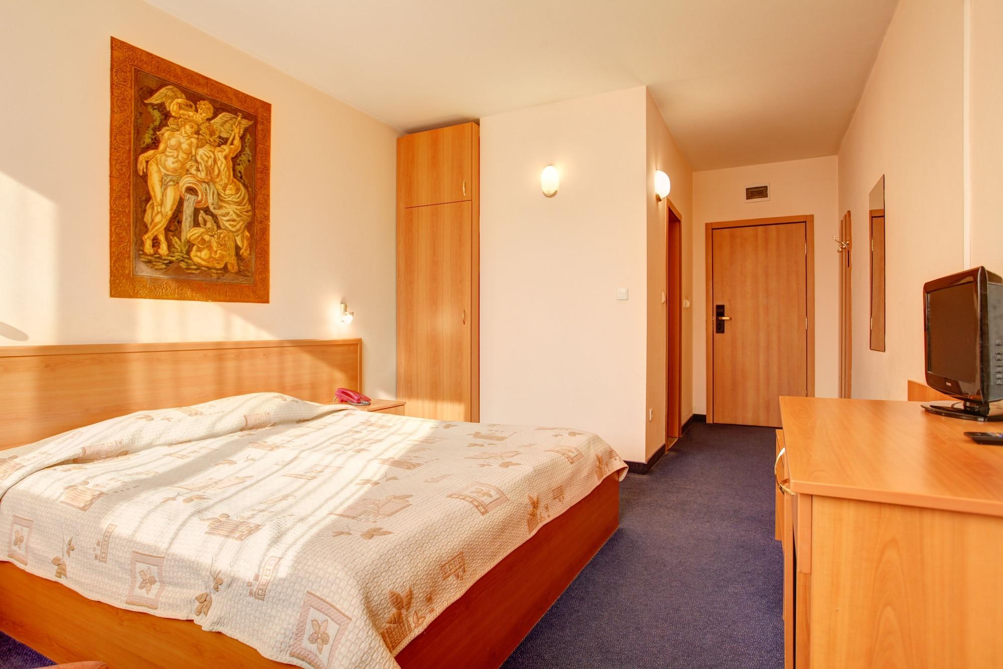 Central Plaza Hotel София Экстерьер фото