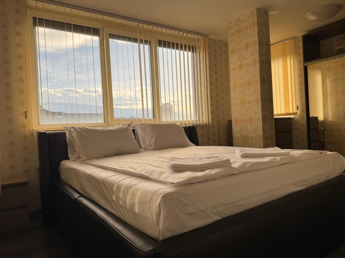 Central Plaza Hotel София Экстерьер фото
