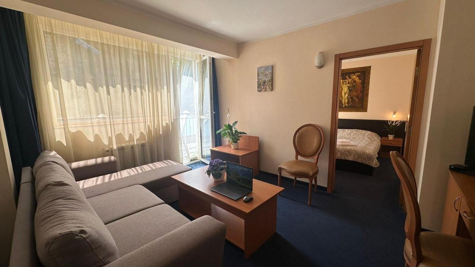 Central Plaza Hotel София Экстерьер фото