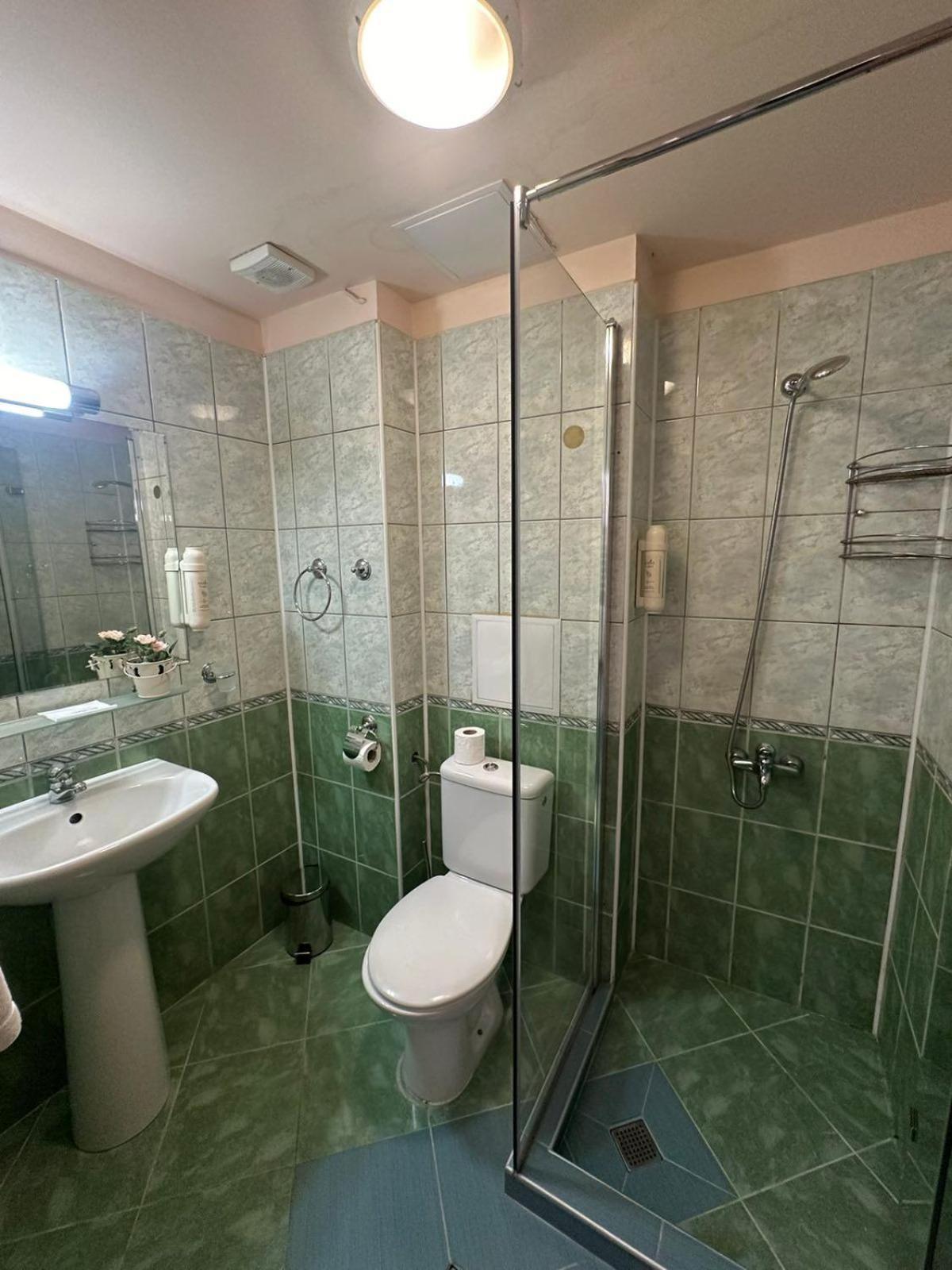 Central Plaza Hotel София Экстерьер фото