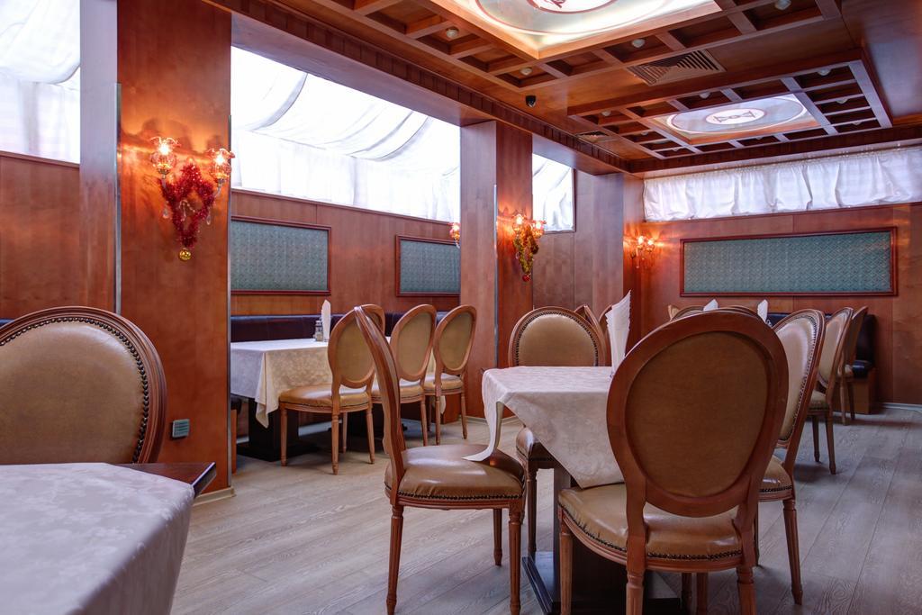 Central Plaza Hotel София Экстерьер фото